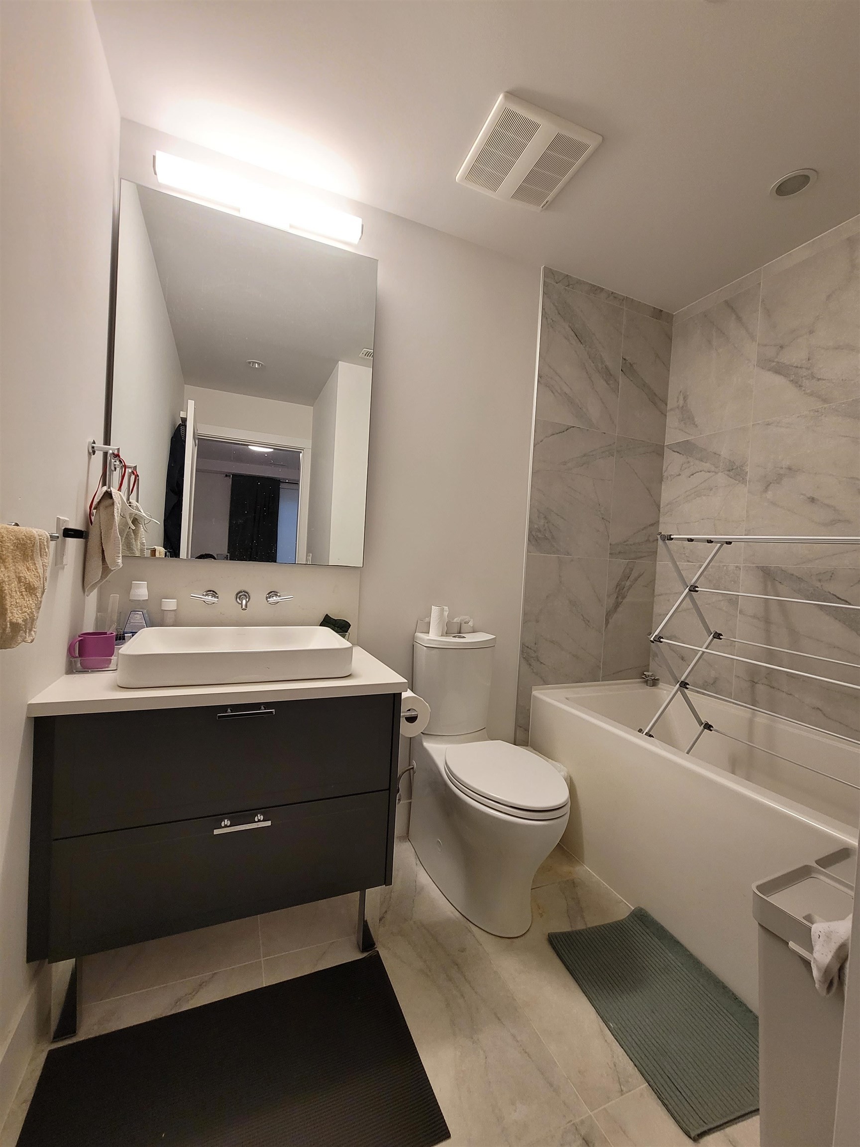 7585 Yukon Street, Vancouver, BC