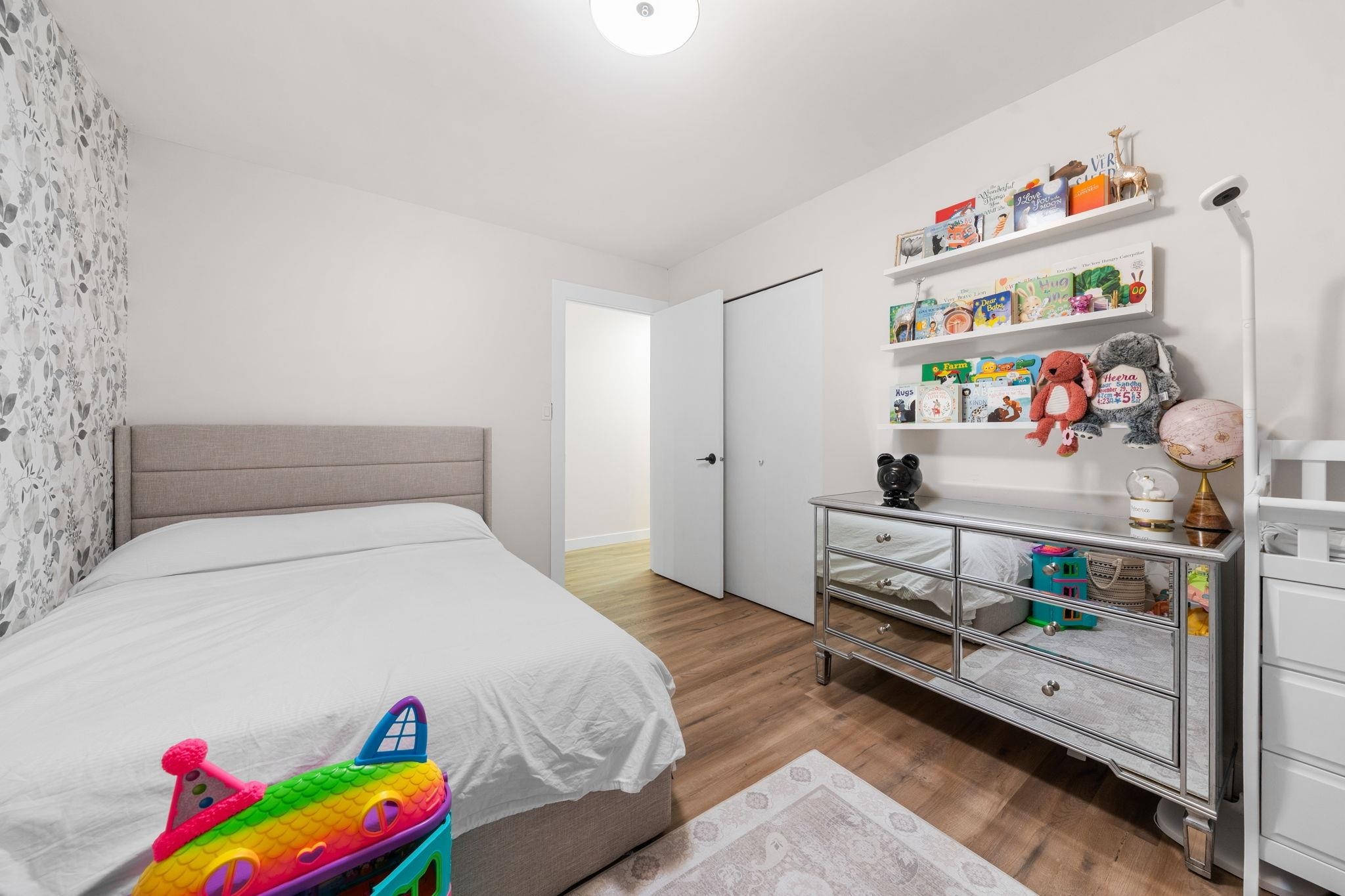 2131 Fraserview Drive, Vancouver, BC - Indoor