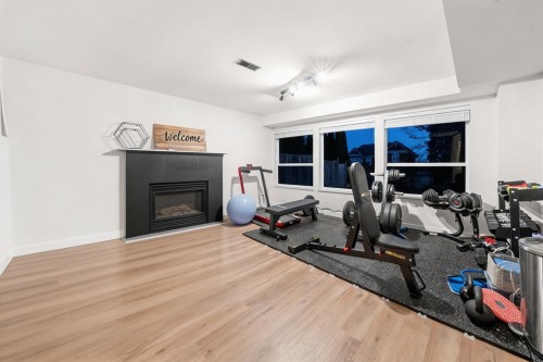 2131 Fraserview Drive, Vancouver, BC - Indoor