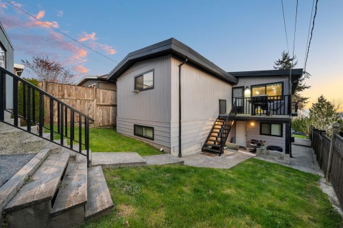 2131 Fraserview Drive, Vancouver, BC - Outdoor With Exterior