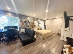 609 Lidster Place New Westminster, BC V3L 5E2
