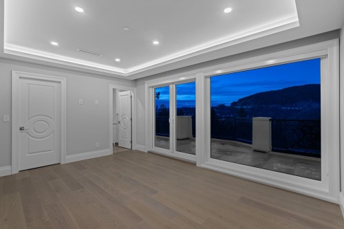5417 Greentree Road, West Vancouver, BC - Indoor Photo Showing Other Room