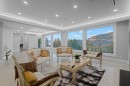 5417 Greentree Road, West Vancouver, BC  - Indoor Photo Showing Living Room 
