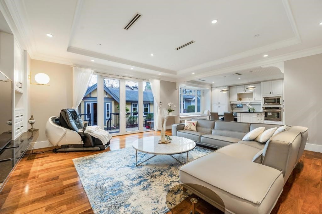 2979 31St Avenue W, Vancouver, BC - Indoor