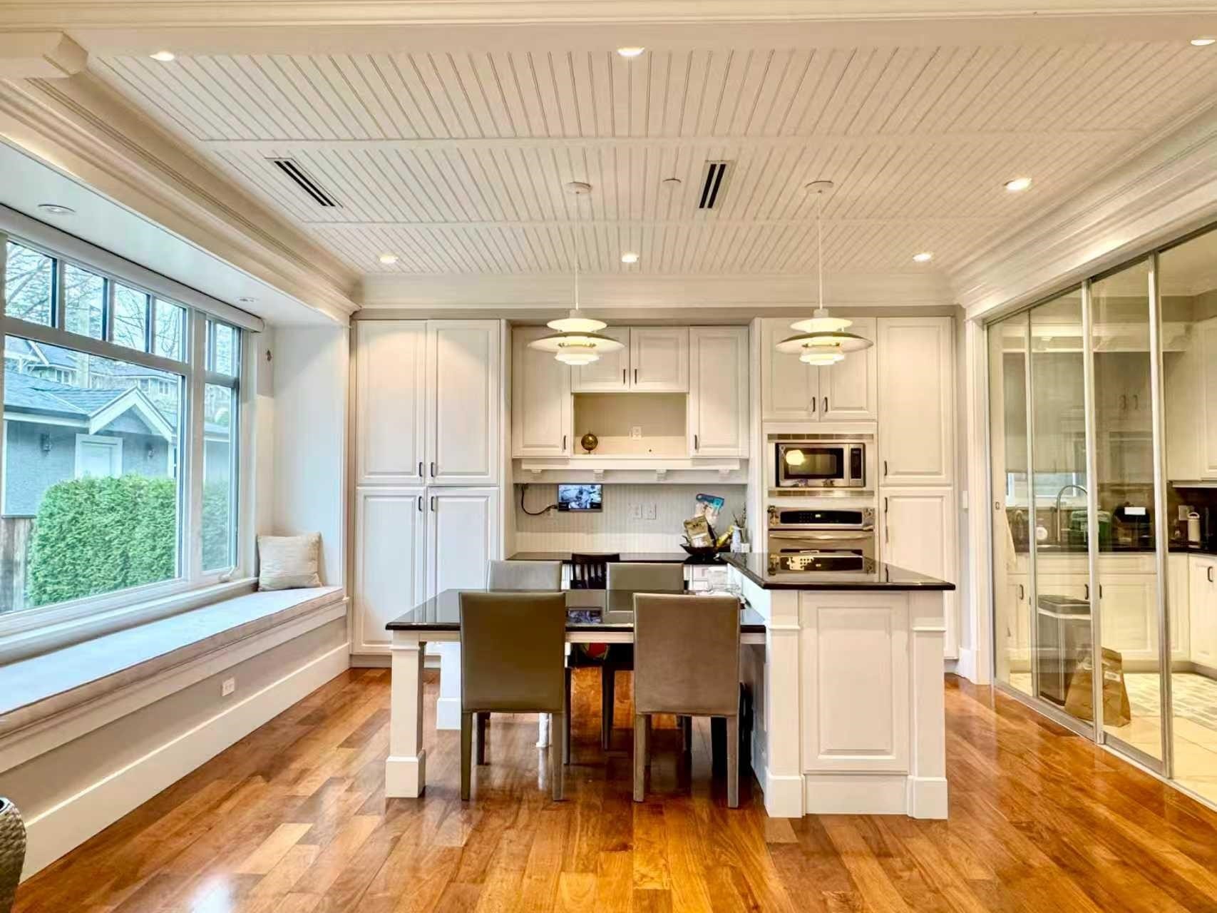 2979 31St Avenue W, Vancouver, BC - Indoor