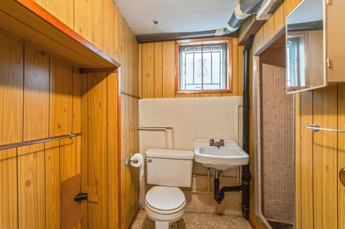 3148 1St Avenue E, Vancouver, BC - Indoor Photo Showing Bathroom