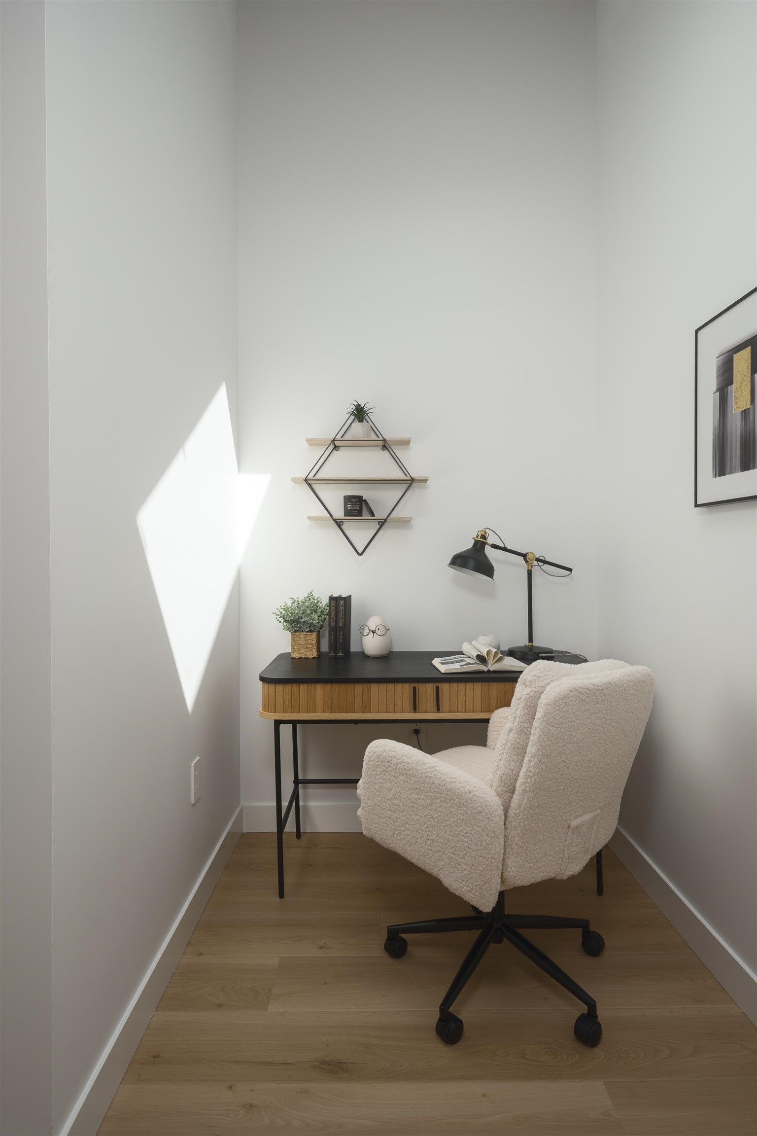 920 16Th Avenue E, Vancouver, BC - Indoor Photo Showing Other Room