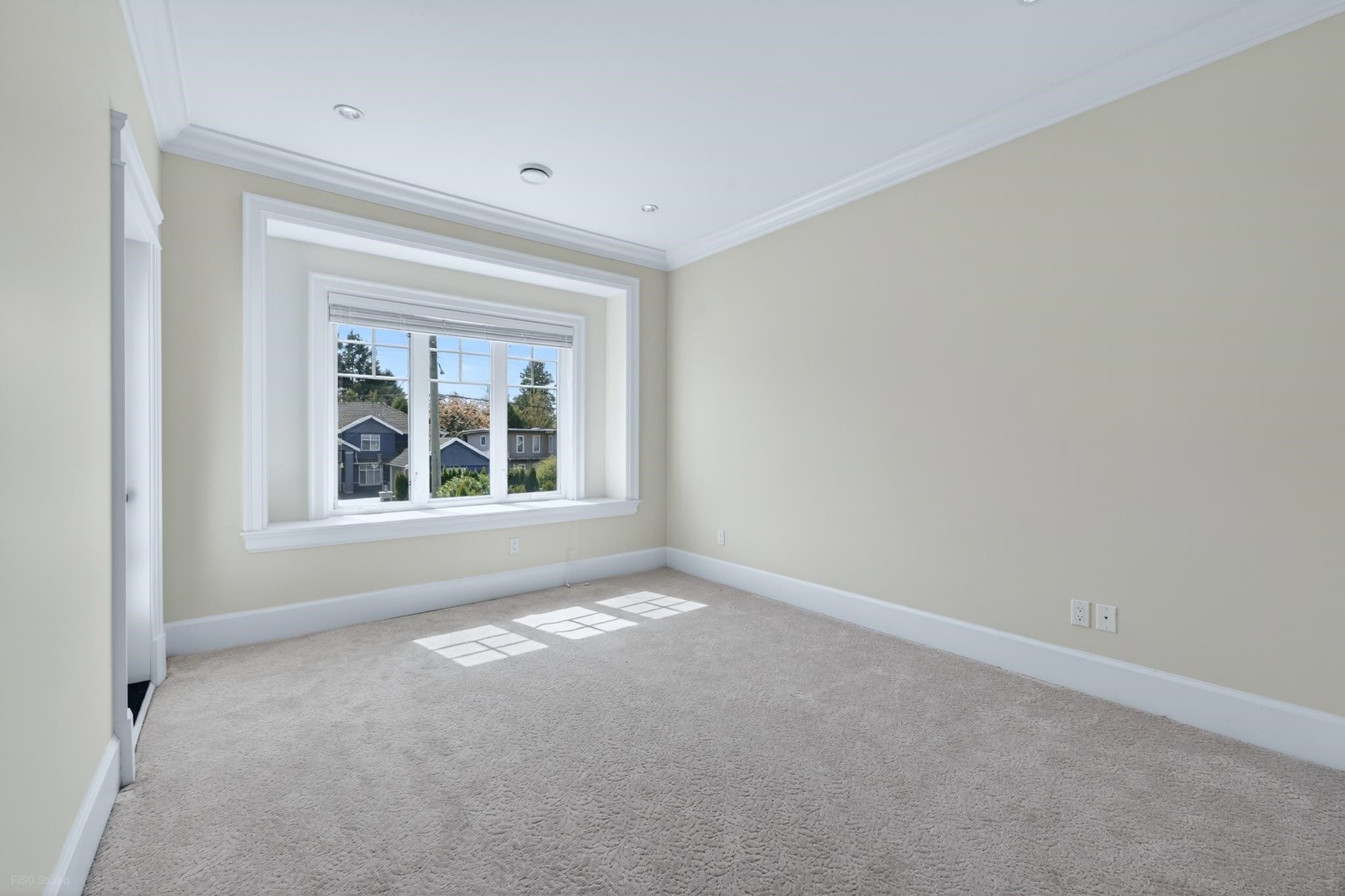 9631 Saunders Road, Richmond, BC - Indoor Photo Showing Other Room