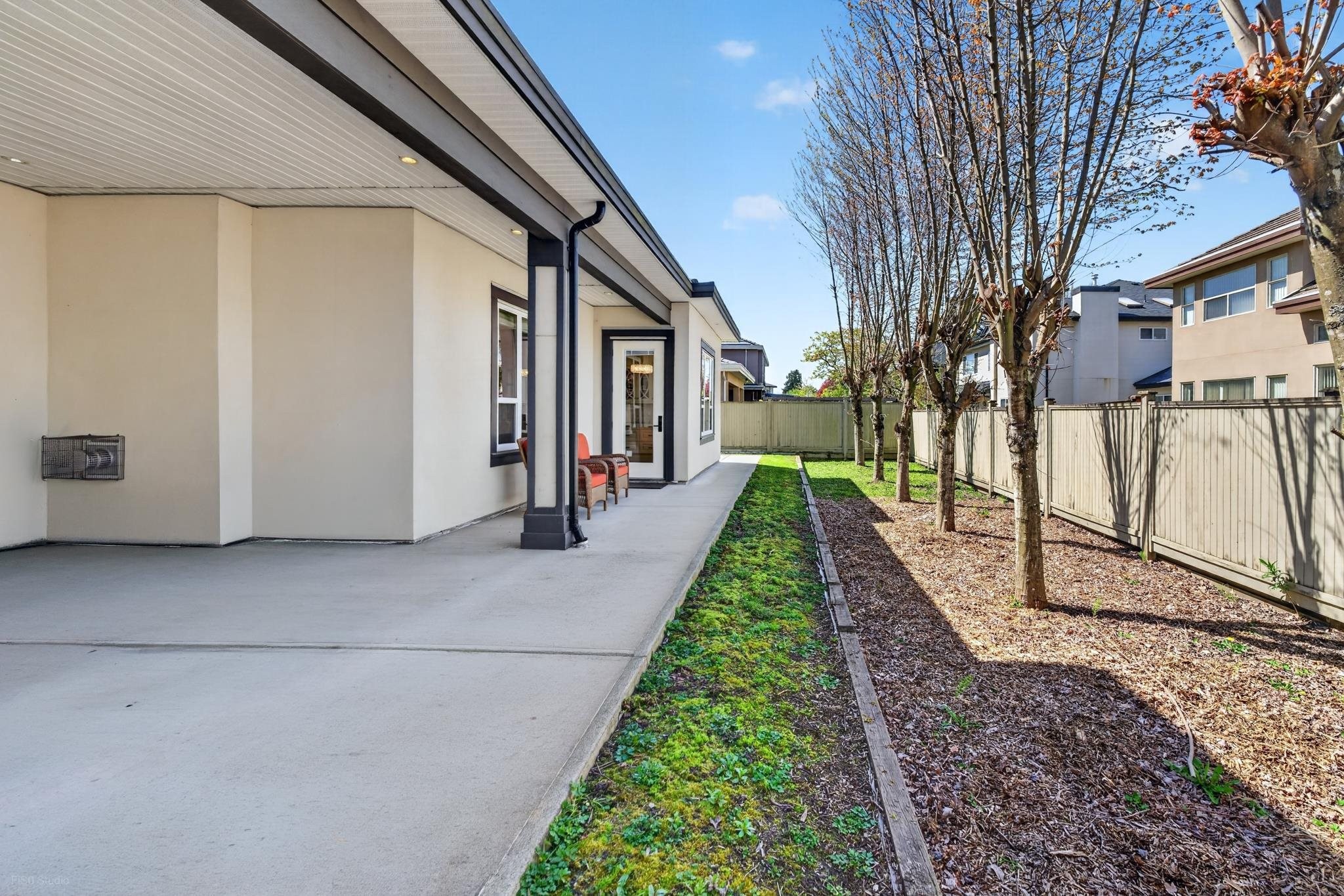 9631 Saunders Road, Richmond, BC - Outdoor