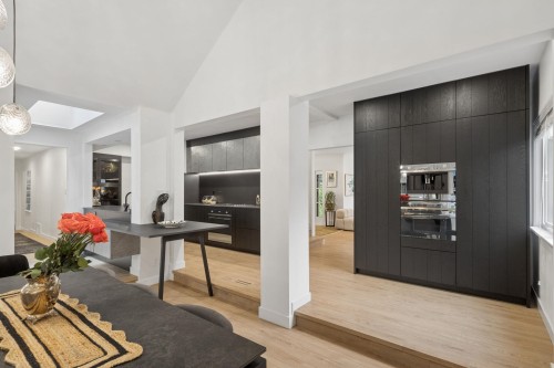 4043 Rose Crescent, West Vancouver, BC - Indoor