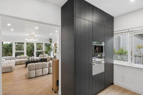 4043 Rose Crescent, West Vancouver, BC - Indoor