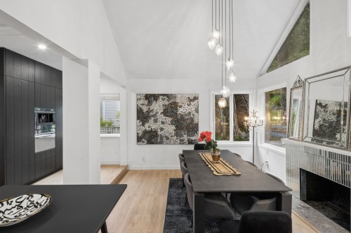4043 Rose Crescent, West Vancouver, BC - Indoor