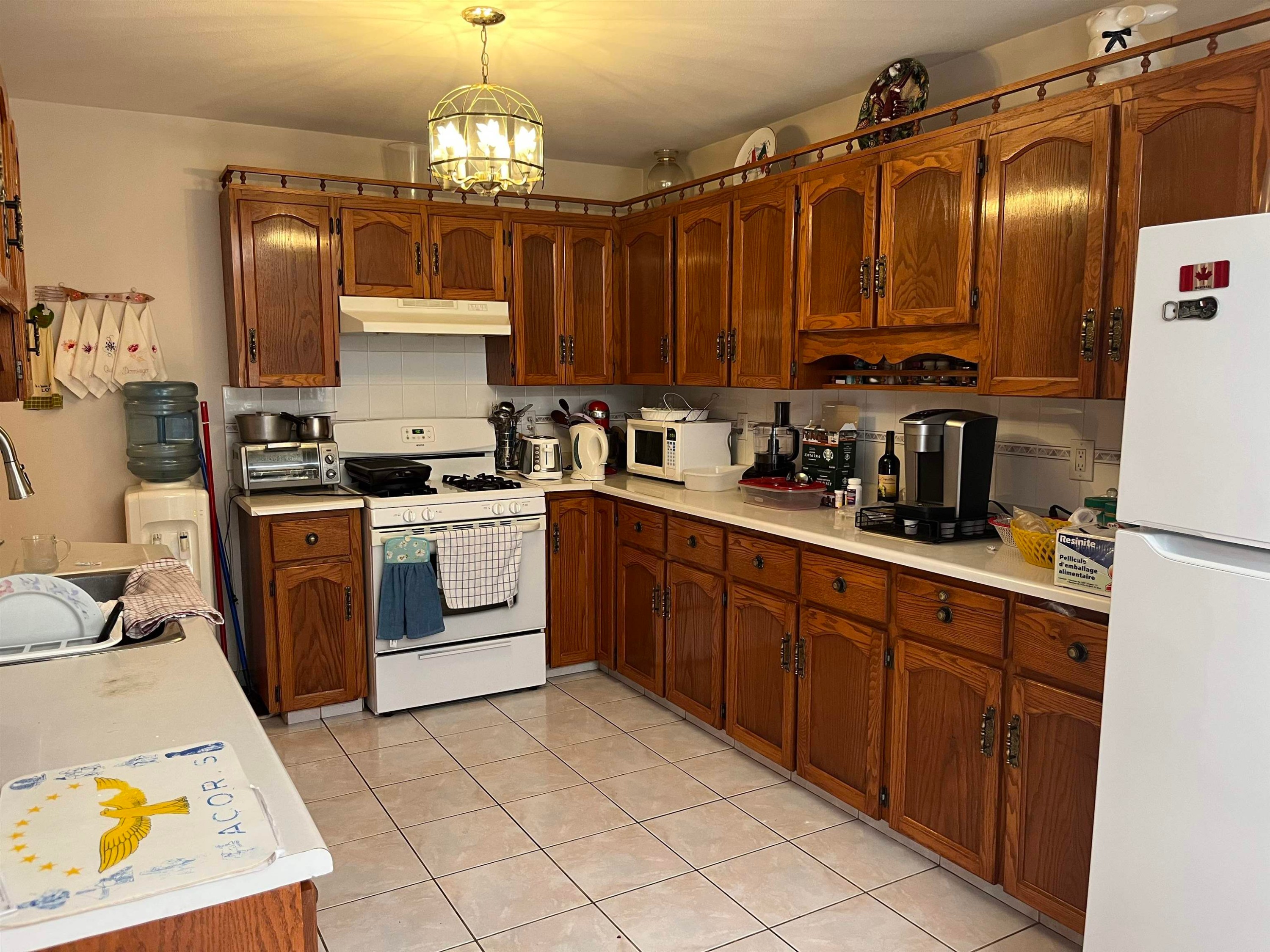 2665 Ward Street, Vancouver, BC - Indoor Photo Showing Kitchen