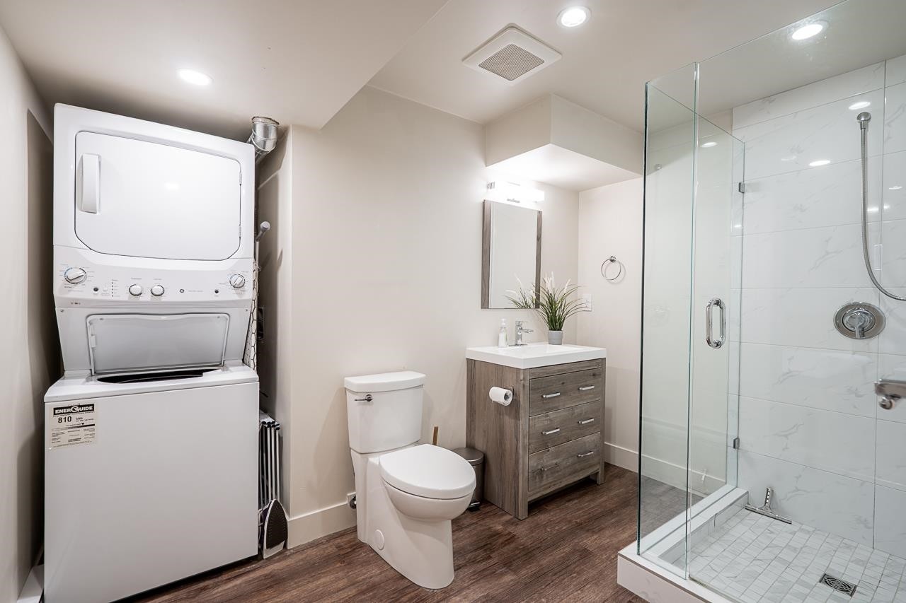 4241 Yuculta Crescent, Vancouver, BC - Indoor Photo Showing Other Room