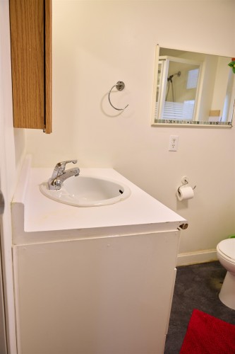 1183 Falcon Drive, Coquitlam, BC - Indoor Photo Showing Bathroom