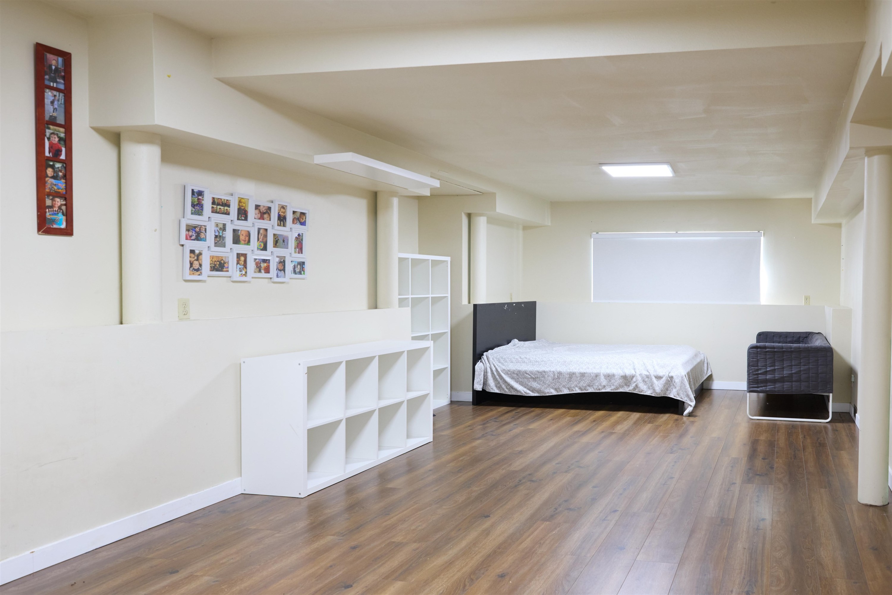 1183 Falcon Drive, Coquitlam, BC - Indoor Photo Showing Bedroom