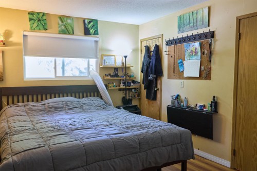 1183 Falcon Drive, Coquitlam, BC - Indoor Photo Showing Bedroom