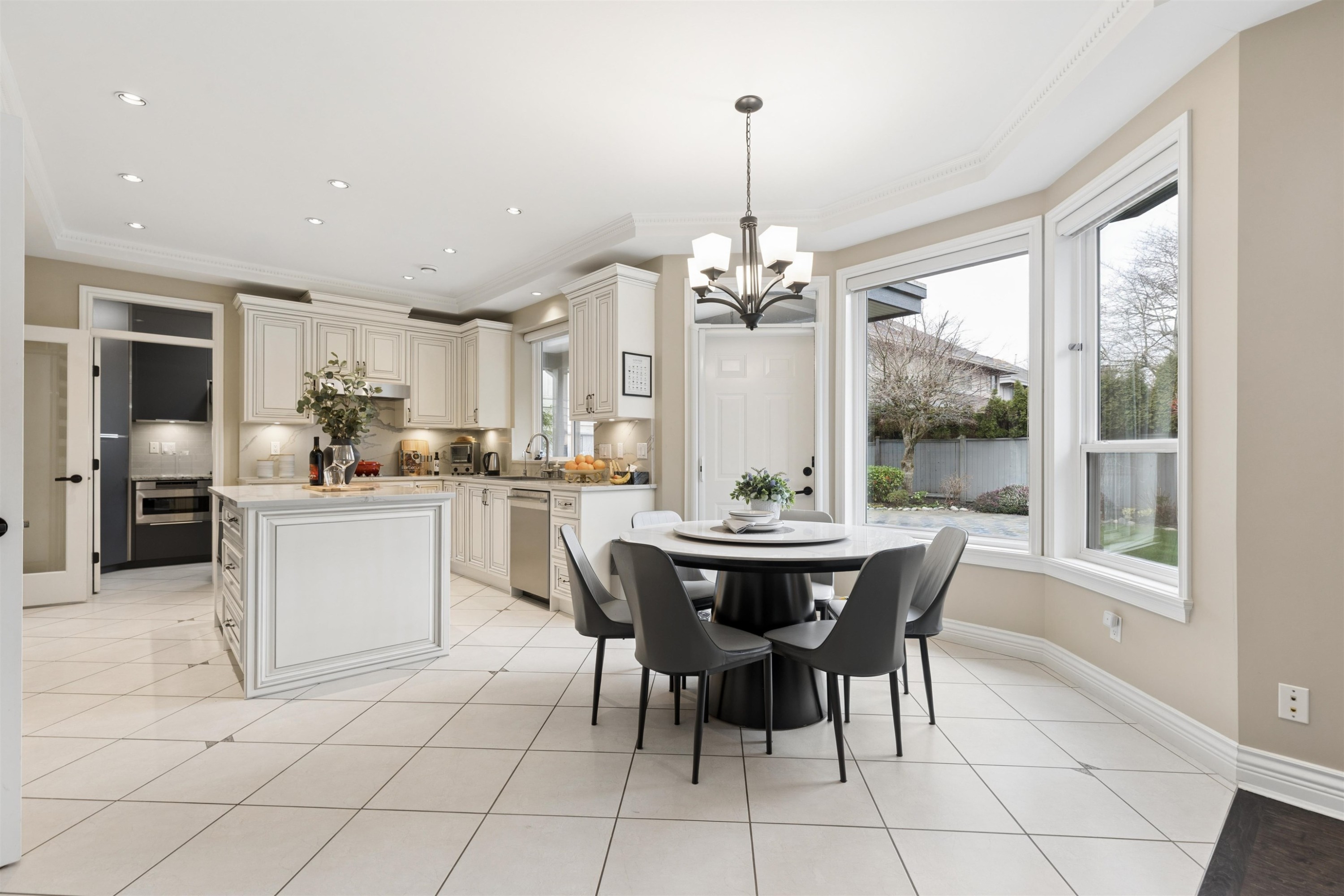 7371 Manning Court, Richmond, BC - Indoor Photo Showing Dining Room