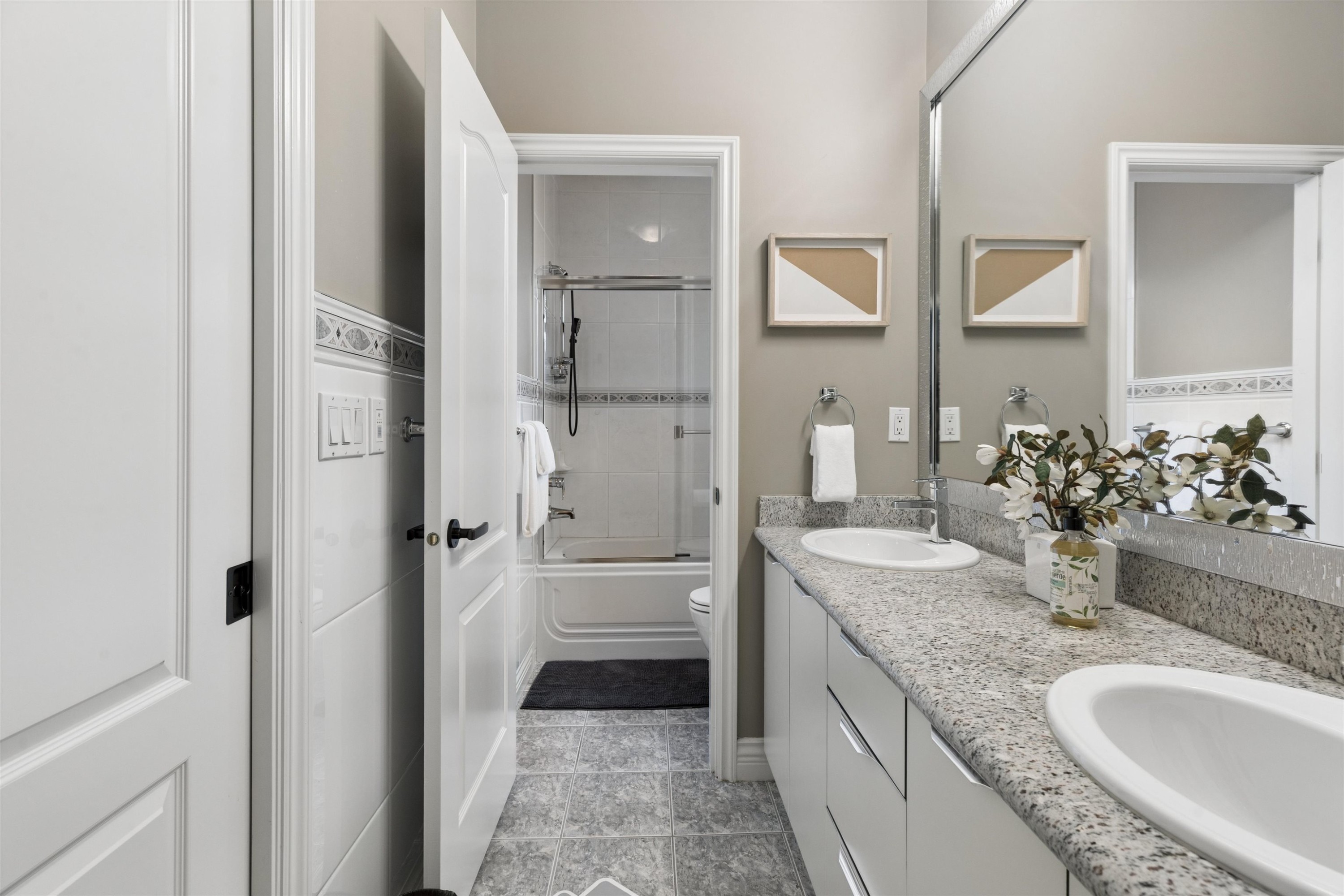 7371 Manning Court, Richmond, BC - Indoor Photo Showing Bathroom