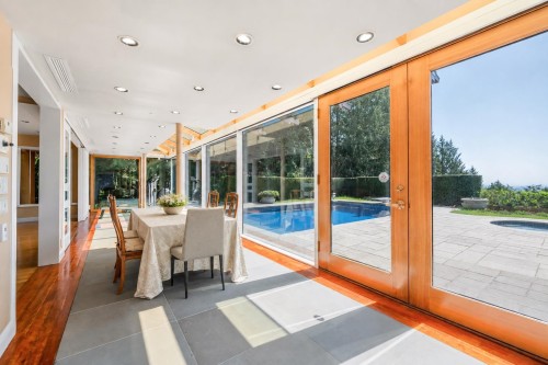 1626 Pinecrest Drive, West Vancouver, BC - Indoor Photo Showing Other Room With In Ground Pool