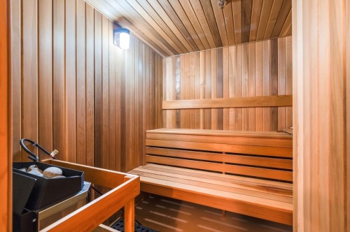 1626 Pinecrest Drive, West Vancouver, BC - Indoor Photo Showing Other Room