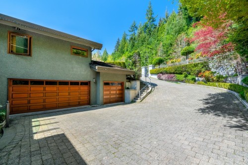 1626 Pinecrest Drive, West Vancouver, BC - Outdoor