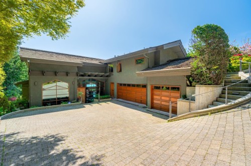 1626 Pinecrest Drive, West Vancouver, BC - Outdoor With Exterior