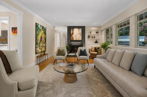 4613 Caulfeild Drive, West Vancouver, BC - Indoor Photo Showing Living Room
