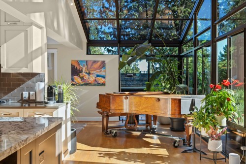4613 Caulfeild Drive, West Vancouver, BC - 