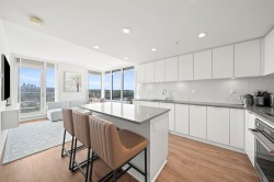 2503-2388 Madison Avenue Burnaby, BC V5C 0K8