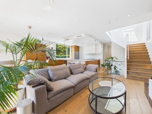 2996 11Th Avenue W, Vancouver, BC - Indoor Photo Showing Living Room