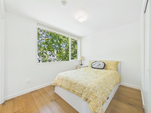 2996 11Th Avenue W, Vancouver, BC - Indoor Photo Showing Bedroom