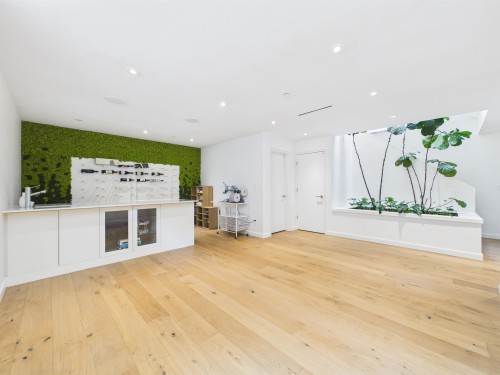 2996 11Th Avenue W, Vancouver, BC - Indoor