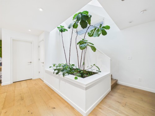 2996 11Th Avenue W, Vancouver, BC - Indoor Photo Showing Other Room