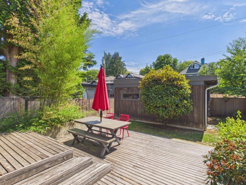 2996 11Th Avenue W, Vancouver, BC - Outdoor With Deck Patio Veranda