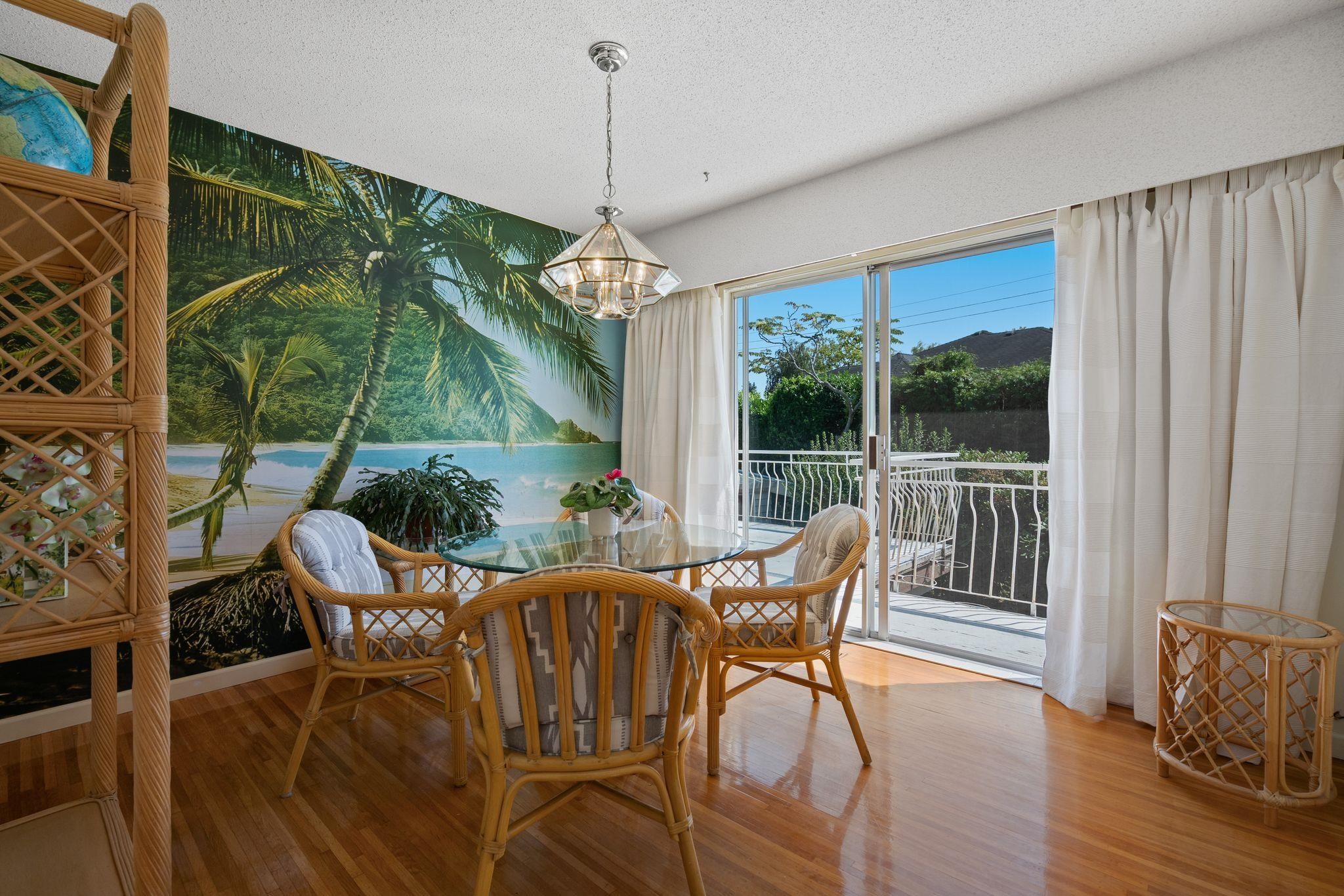 8660 Fairfax Crescent, Richmond, BC - Indoor Photo Showing Dining Room