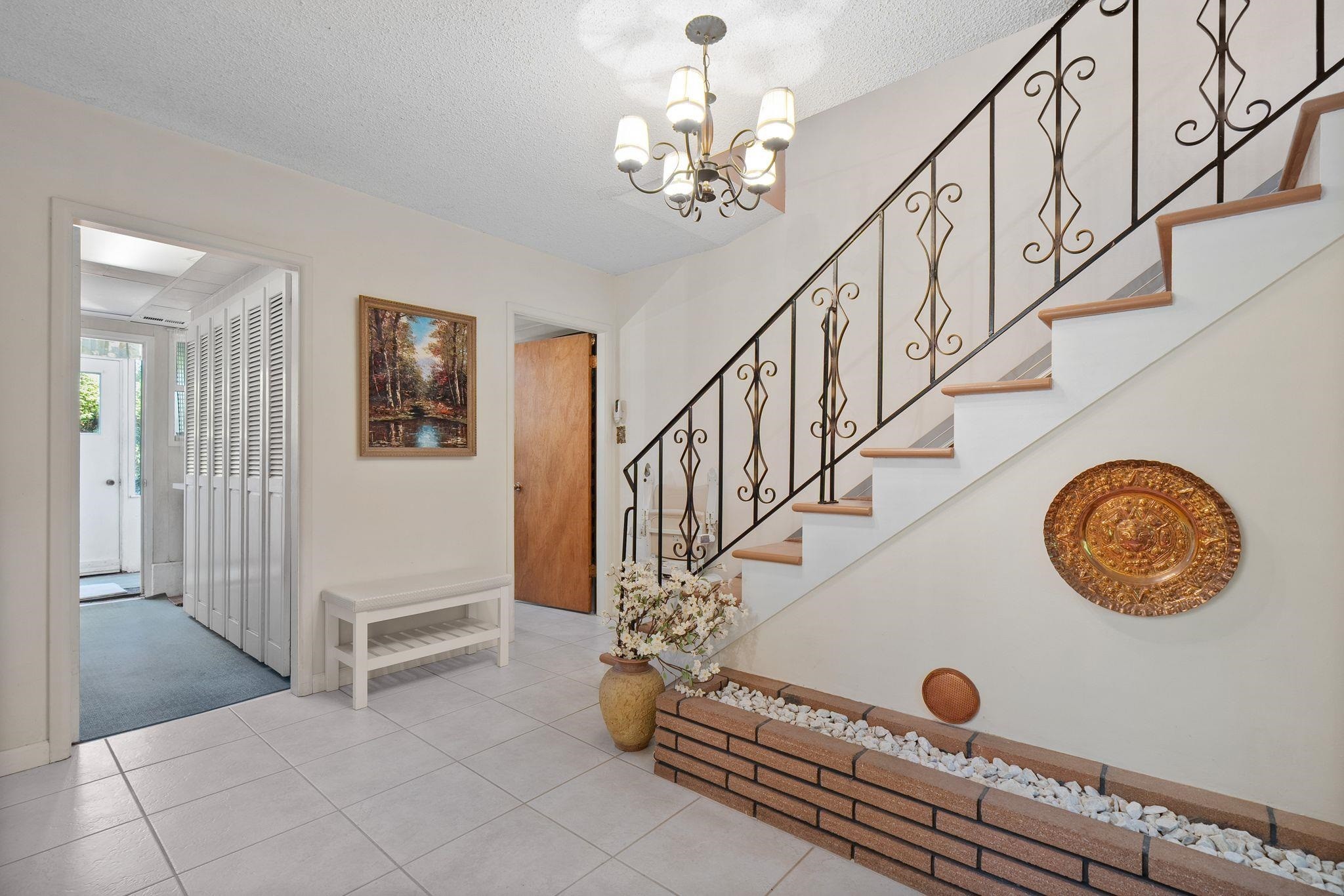 8660 Fairfax Crescent, Richmond, BC - Indoor Photo Showing Other Room