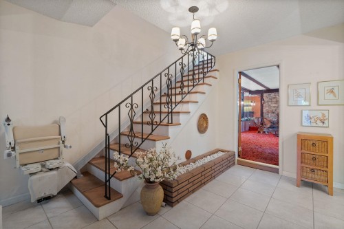 8660 Fairfax Crescent, Richmond, BC - Indoor Photo Showing Other Room
