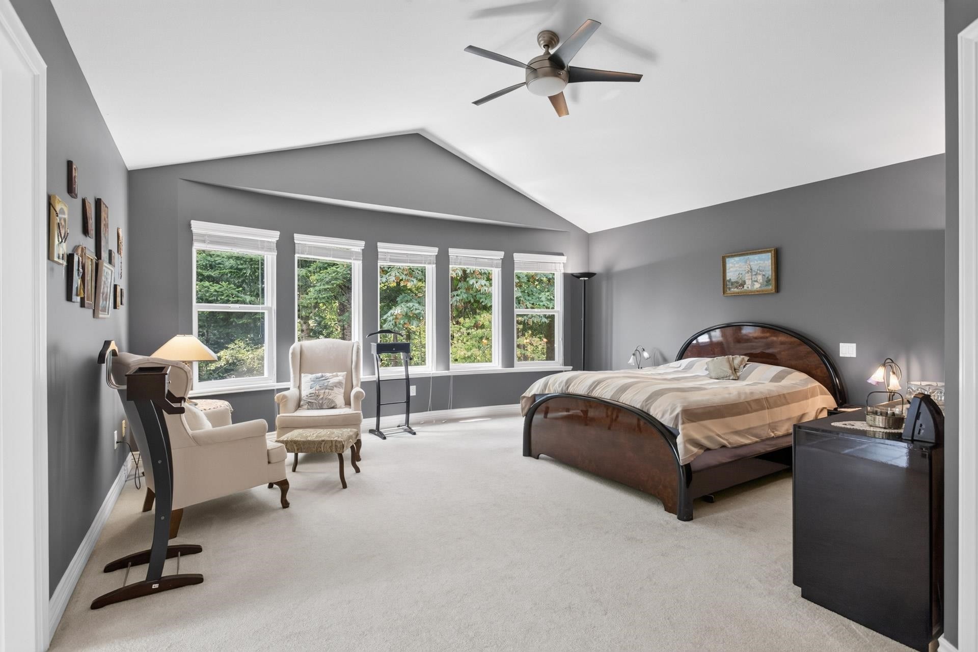 1708 Paddock Drive, Coquitlam, BC - Indoor Photo Showing Bedroom