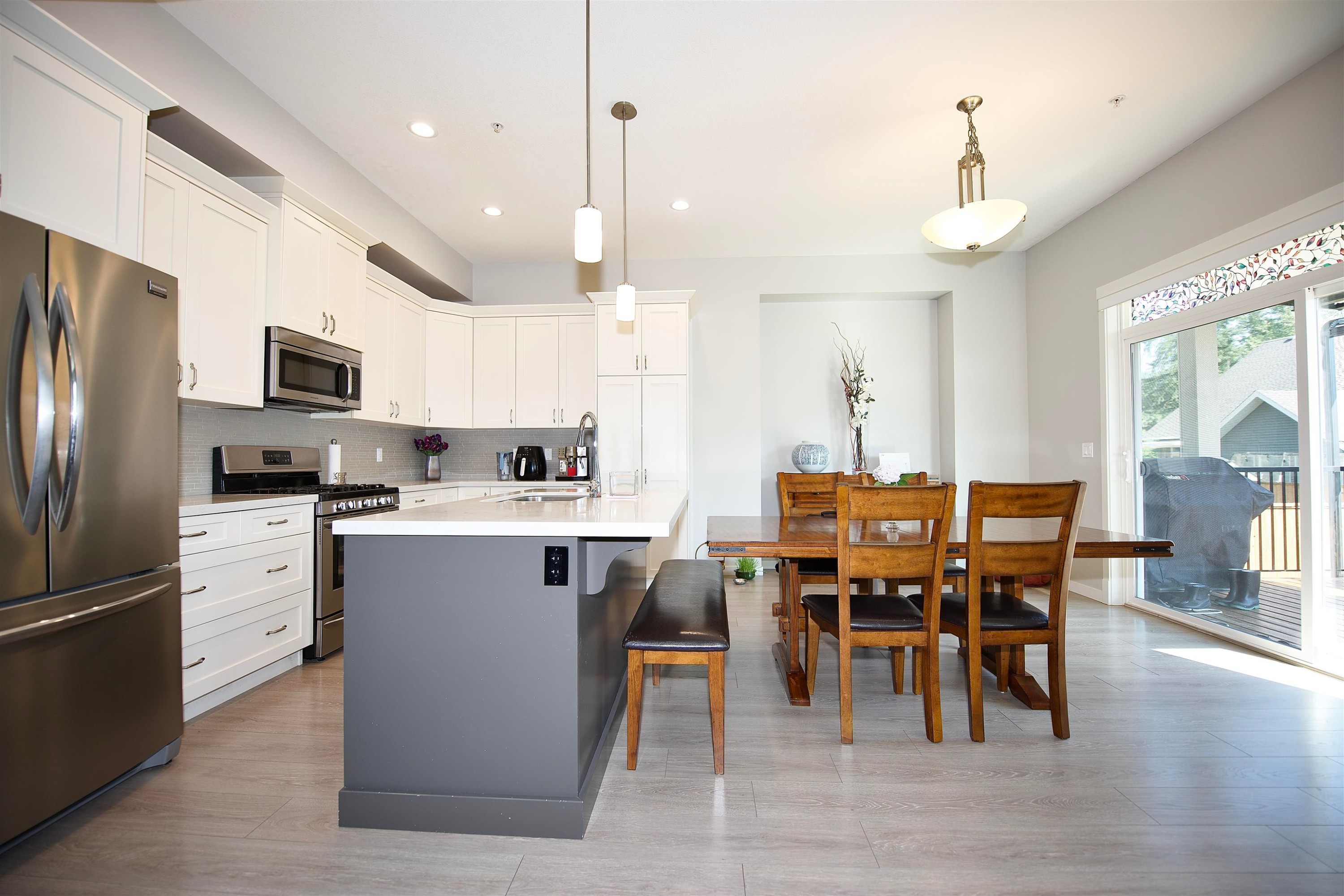 24442 113 Avenue, Maple Ridge, BC - Indoor