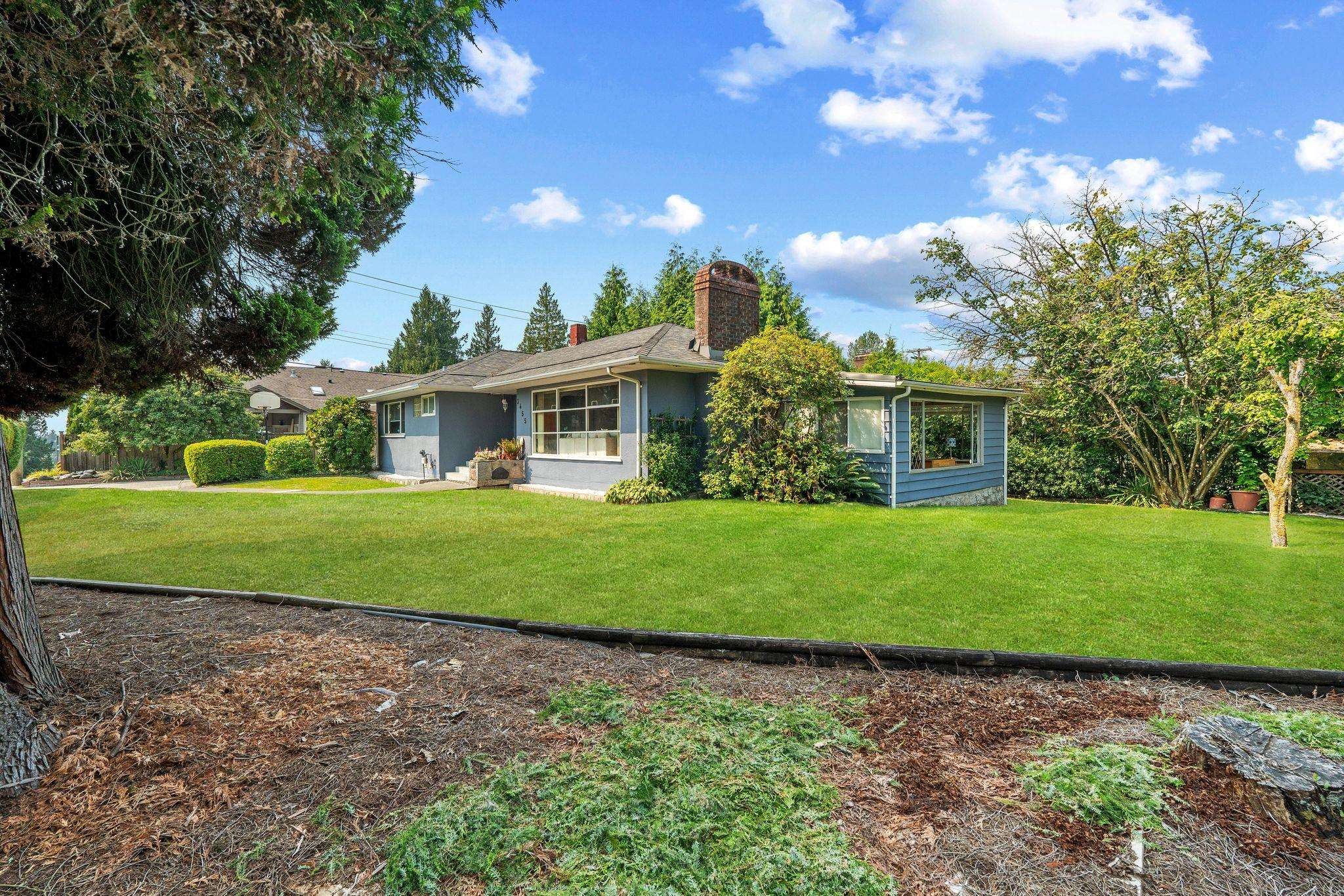 3455 Highland Boulevard, North Vancouver, BC - Outdoor