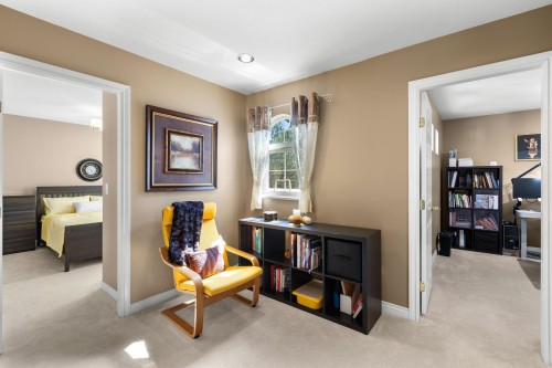 3285 Chartwell Green, Coquitlam, BC - Indoor Photo Showing Other Room