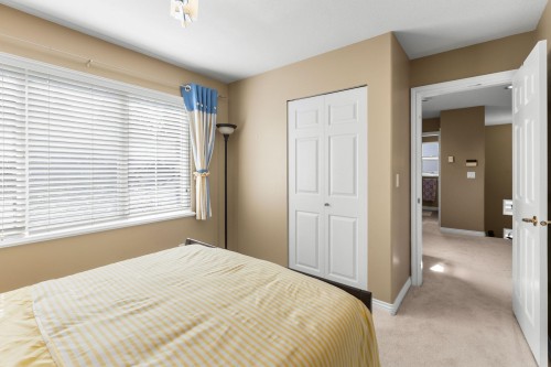 3285 Chartwell Green, Coquitlam, BC - Indoor Photo Showing Bedroom