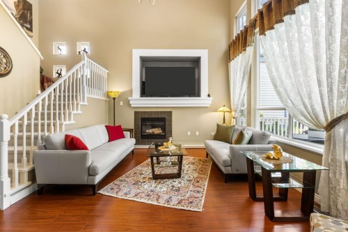 3285 Chartwell Green, Coquitlam, BC - Indoor Photo Showing Living Room With Fireplace