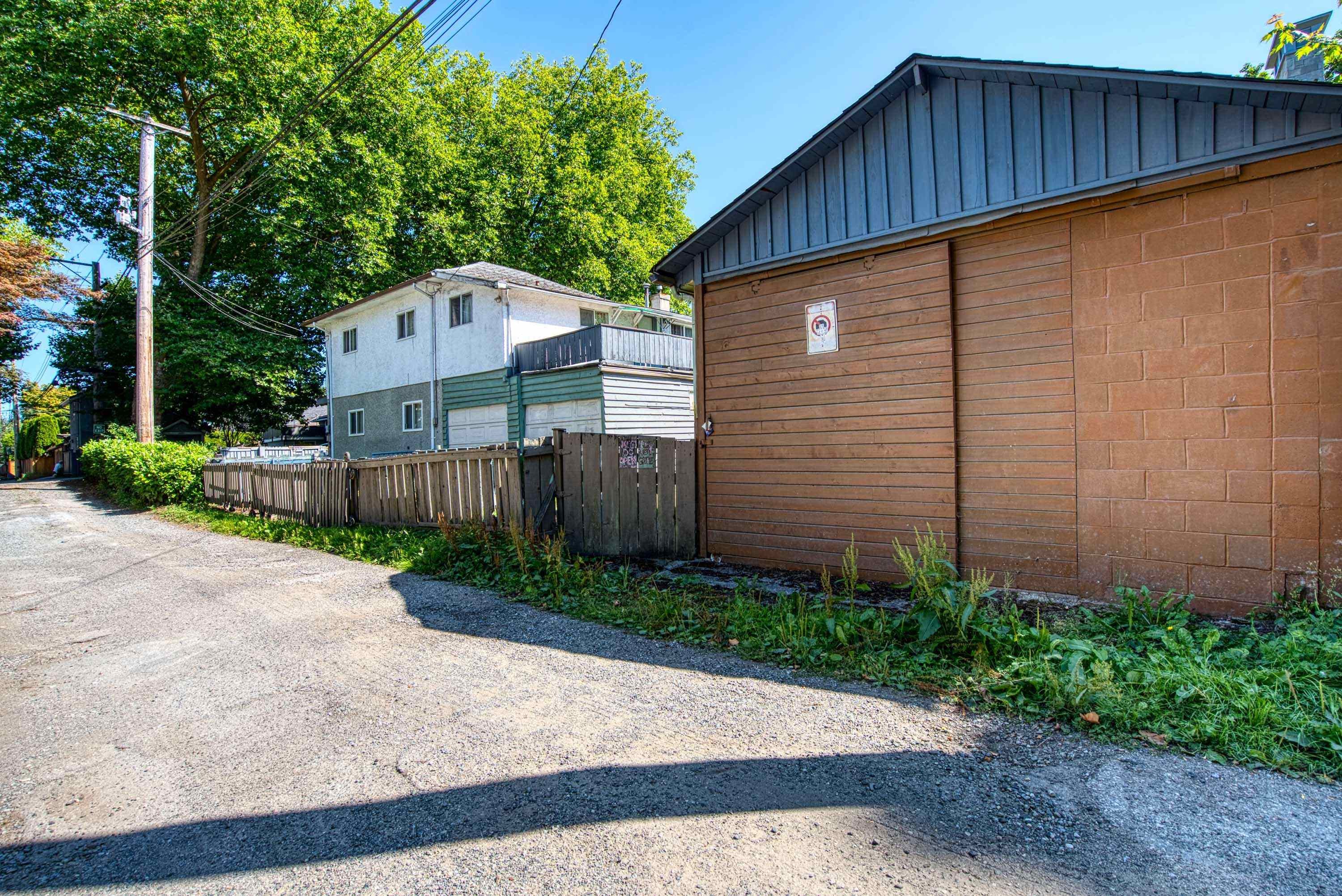 2675 Mackenzie Street, Vancouver, BC - Outdoor