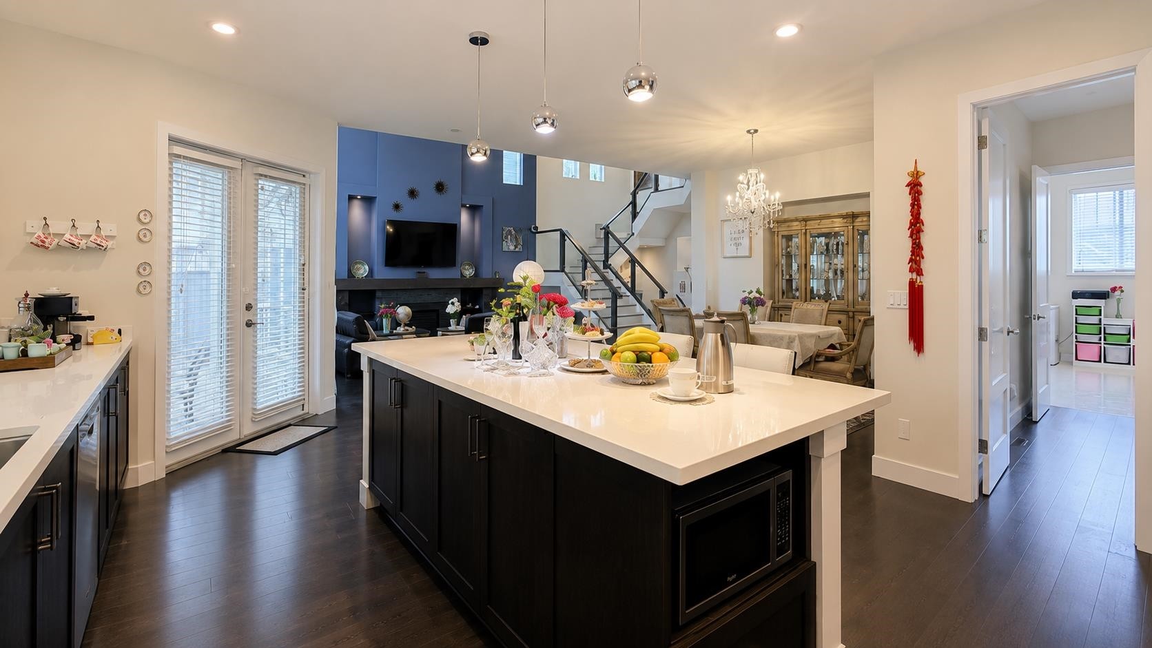3513 Hadley Wood, Coquitlam, BC - Indoor Photo Showing Kitchen With Upgraded Kitchen