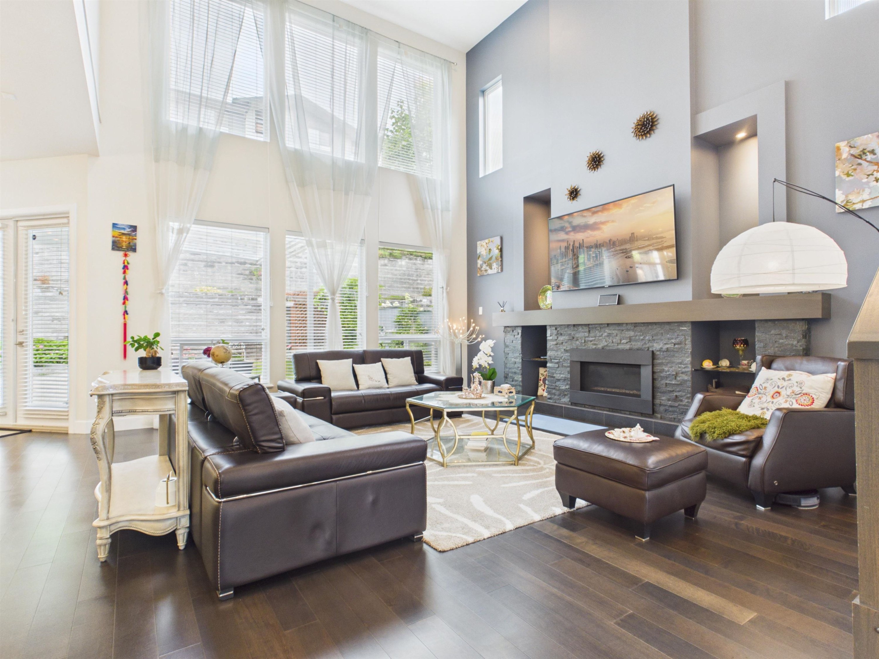 3513 Hadley Wood, Coquitlam, BC - Indoor Photo Showing Living Room With Fireplace