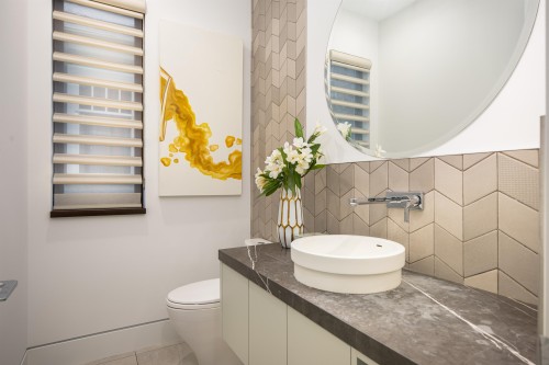 3953 21St Avenue W, Vancouver, BC - Indoor Photo Showing Bathroom