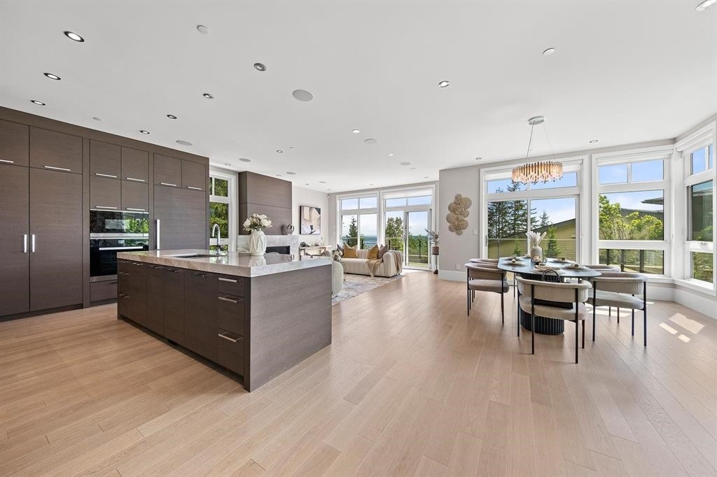 2972 Burfield Place, West Vancouver, BC - Indoor
