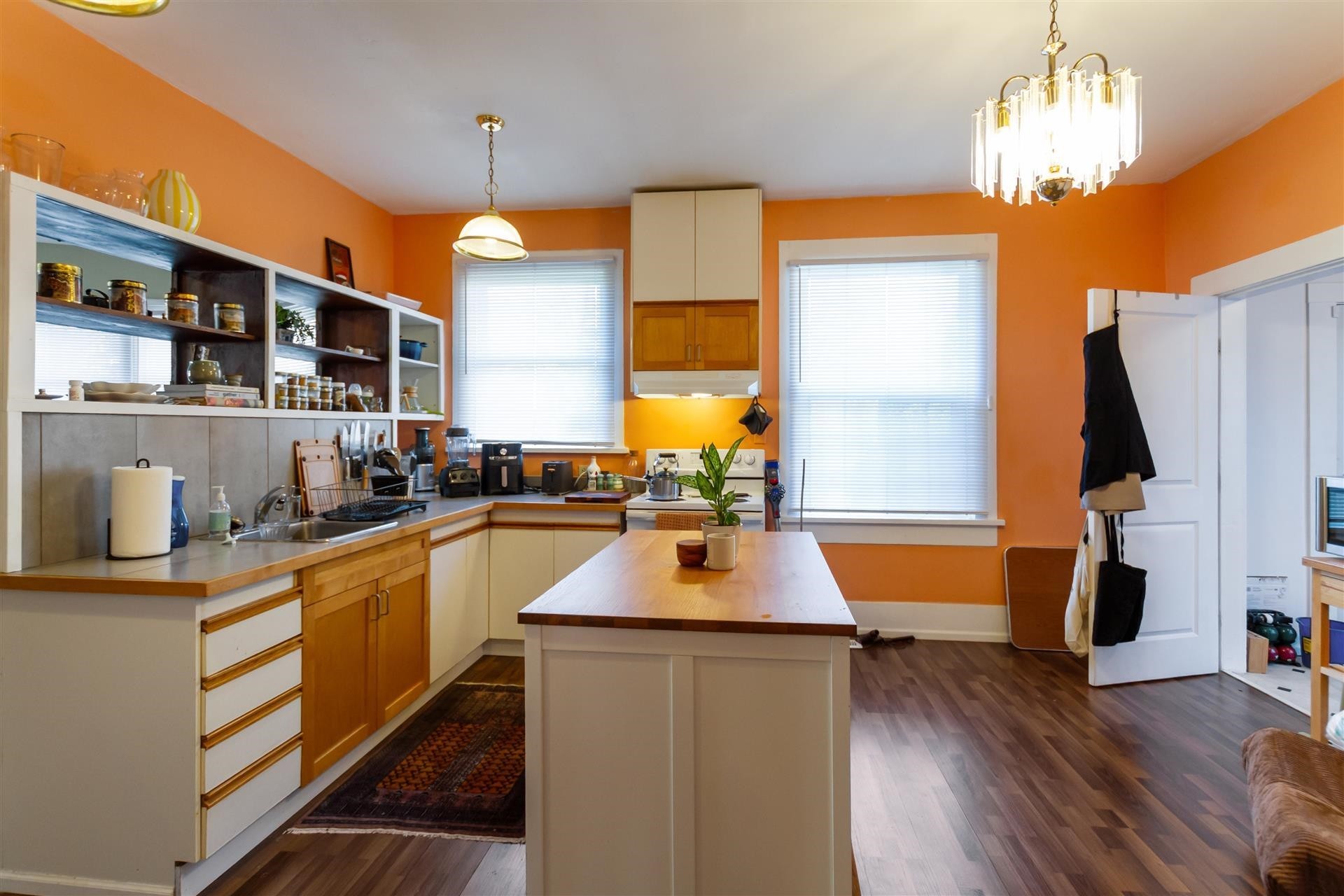 1925 Adanac Street, Vancouver, BC